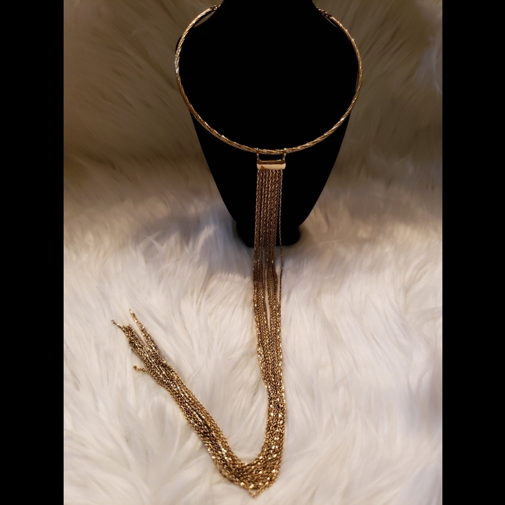Long fringe necklace